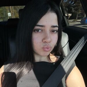 Meet your Posher, Leah